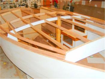 Lapstrake plywood boat plans for amateur boatbuilders